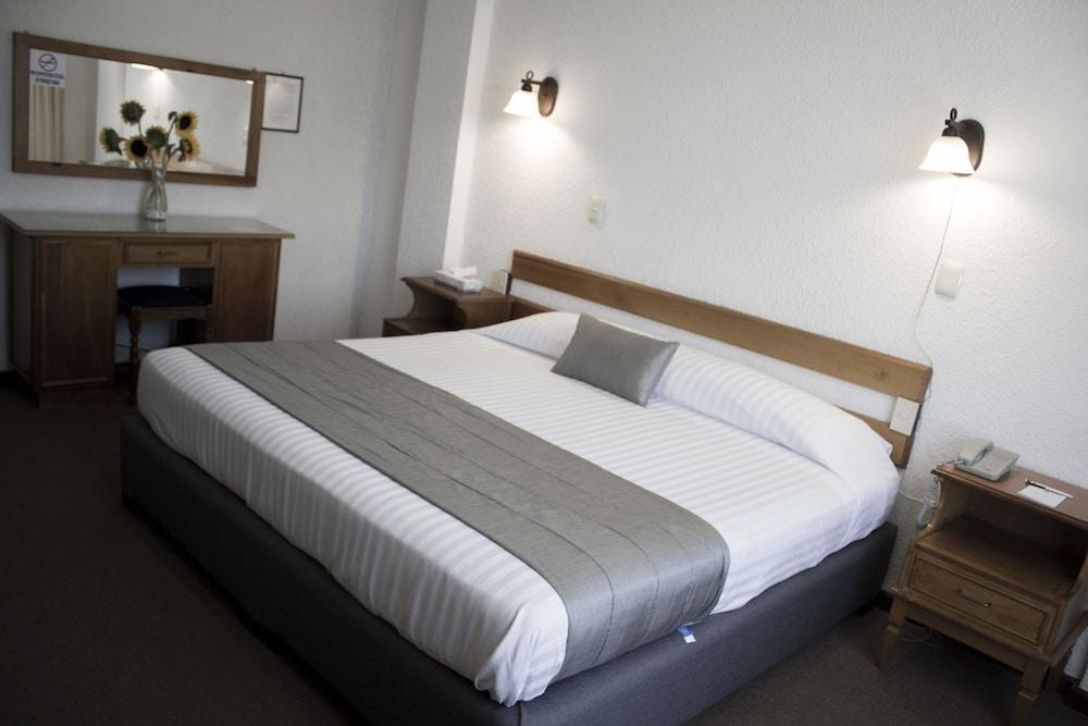 Estanza Hotel & Suites 莫雷利亚 外观 照片