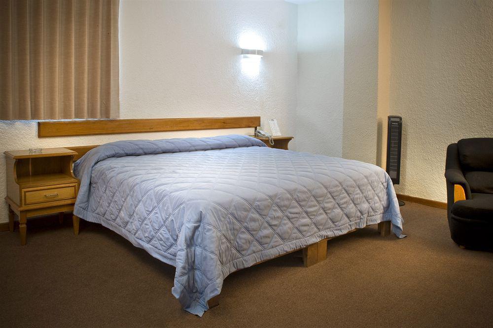Estanza Hotel & Suites 莫雷利亚 外观 照片