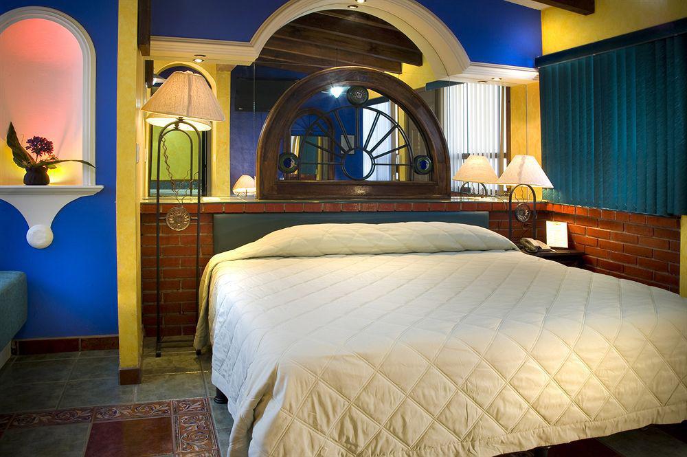 Estanza Hotel & Suites 莫雷利亚 外观 照片