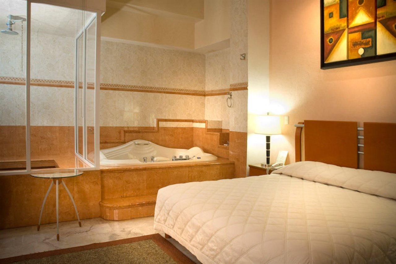 Estanza Hotel & Suites 莫雷利亚 外观 照片