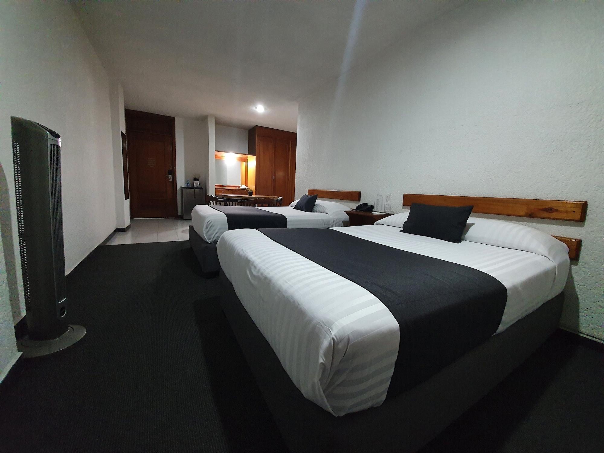 Estanza Hotel & Suites 莫雷利亚 外观 照片