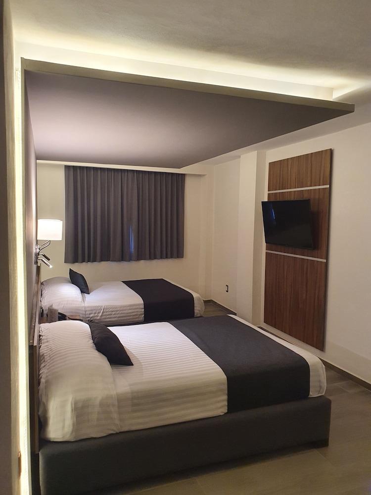 Estanza Hotel & Suites 莫雷利亚 外观 照片